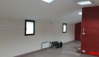  BUREAUX PLOEREN 63 m²