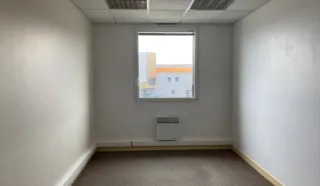  BUREAUX 59m² TADEN