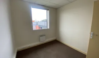  BUREAUX 59m² TADEN