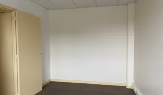  BUREAUX 59m² TADEN