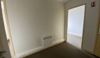  BUREAUX 59m² TADEN