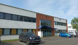  BUREAUX 217 M² REZÉ