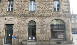  BUREAUX / LOCAL COMMERCIAL 270m² DINAN