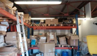  LOCAUX D'ACTIVITES 300 m² QUIMPER