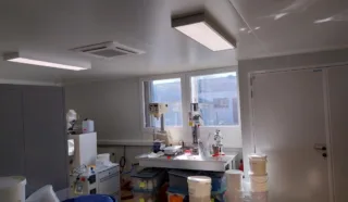  LOCAUX D'ACTIVITES 300 m² QUIMPER