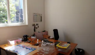  LOCAUX D'ACTIVITES 300 m² QUIMPER
