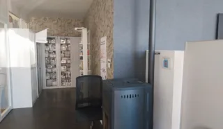  LOCAUX D'ACTIVITES 300 m² QUIMPER