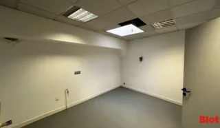  BUREAUX / LOCAL COMMERCIAL 247 M² RENNES