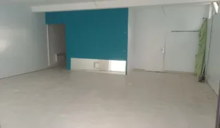  BUREAUX LOCAUX COMMERCIAUX 72 M² SAINT NAZAIRE