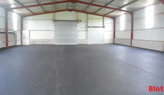  LOCAL D'ACTIVITES 400 m² PLEYBEN