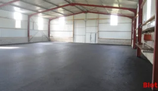  LOCAL D'ACTIVITES 400 m² PLEYBEN