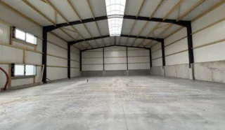  LOCAL D'ACTIVITÉS 321 M² LE LOROUX BOTTEREAU