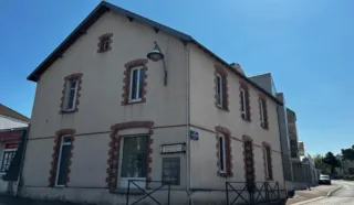 BUREAUX LOCAL COMMERCIAL 135 M² BASSE GOULAINE