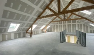  BUREAUX 685 M² SAINT MALO
