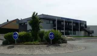  BUREAUX 112 m² SAINT-MARTIN-DES-CHAMPS