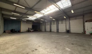  LOCAUX D'ACTIVITÉS 870 M² LA HAIE FOUASSIERE