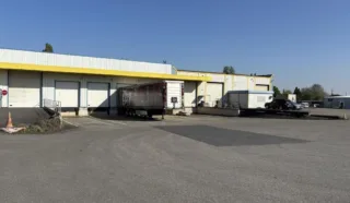  LOCAUX D'ACTIVITÉS 870 M² LA HAIE FOUASSIERE