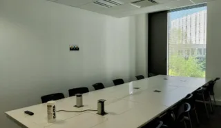  BUREAUX  Pied de métro !! 1 550 m² LA COURROUZE RENNES