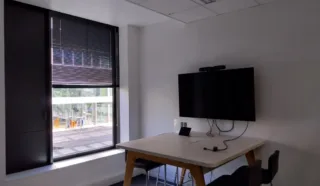  BUREAUX  Pied de métro !! 1 550 m² LA COURROUZE RENNES