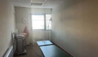 À VENRE /  BUREAUX VANNES 60 m²
