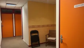  À VENRE /  BUREAUX VANNES 60 m²