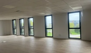  BUREAUX VANNES 195 m²