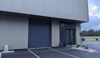  LOCAL D'ACTIVITÉS SAINT AVÉ 135 m²