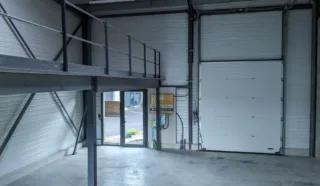  LOCAL D'ACTIVITÉS SAINT AVÉ 135 m²