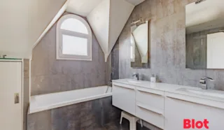 Maison 6 pièce(s)