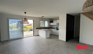 Maison 6 pièce(s)
