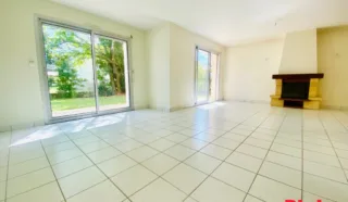 Maison 6 pièce(s)