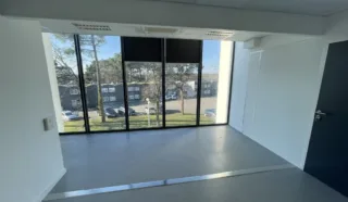  BUREAUX 279 m² CAUDAN