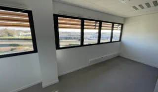  BUREAUX 279 m² CAUDAN