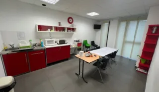  BUREAUX 396 m² COUËRON