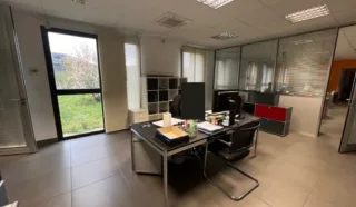  BUREAUX 396 m² COUËRON