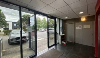 BUREAUX 73 m² CARQUEFOU