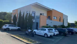 BUREAUX 652 M² LES SORINIERES