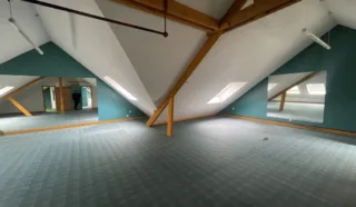  BUREAUX 237 m² MONTFORT SUR MEU