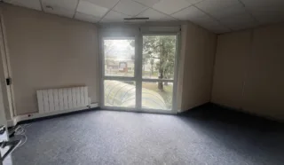  BUREAUX 1 877 m² CESSON-SEVIGNE