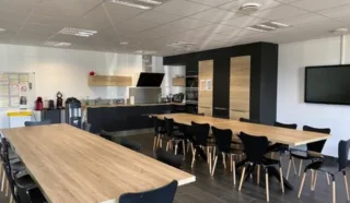  BUREAUX 1 121 m² GUIPAVAS