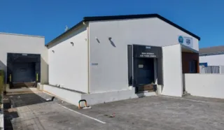  LOCAUX D'ACTIVITÉS 855 M² BOUGUENAIS