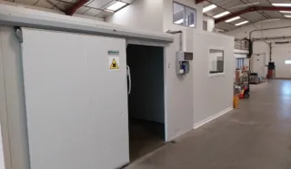  LOCAUX D'ACTIVITÉS 855 M² BOUGUENAIS