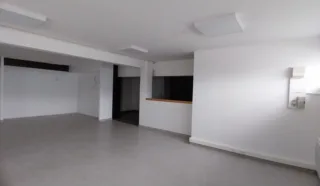  LOCAL D'ACTIVITES 258 m² BREST