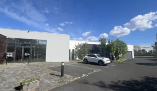  BUREAUX 396 m² COUËRON