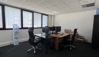  BUREAUX 776 m² RENNES