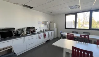  BUREAUX 776 m² RENNES