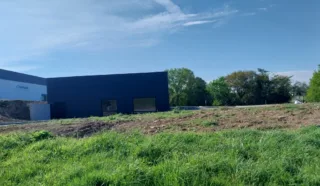  LOCAUX D'ACTIVITES 800 m² QUIMPER