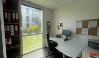  BUREAUX 105 m² SAINT-JACQUES-DE-LA-LANDE