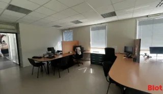 BUREAUX 105 m² SAINT-JACQUES-DE-LA-LANDE