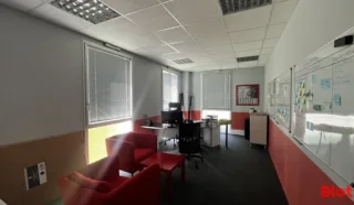  BUREAUX 105 m² SAINT-JACQUES-DE-LA-LANDE